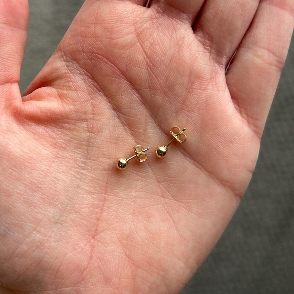 NEW 14k solid gold studs - Picture 4 of 11